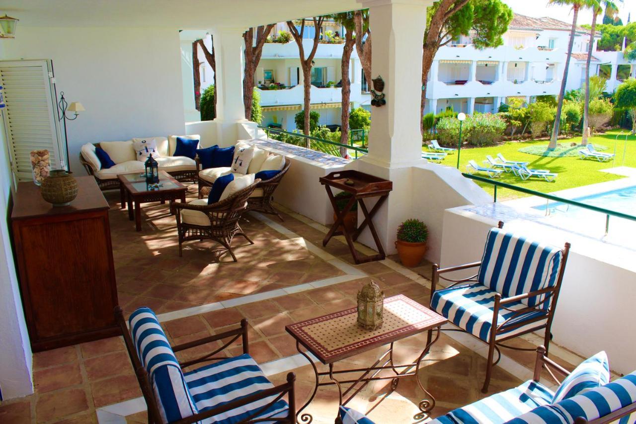 Apartment In El Presidente Beach Side New Golden Mile Estepona Dış mekan fotoğraf